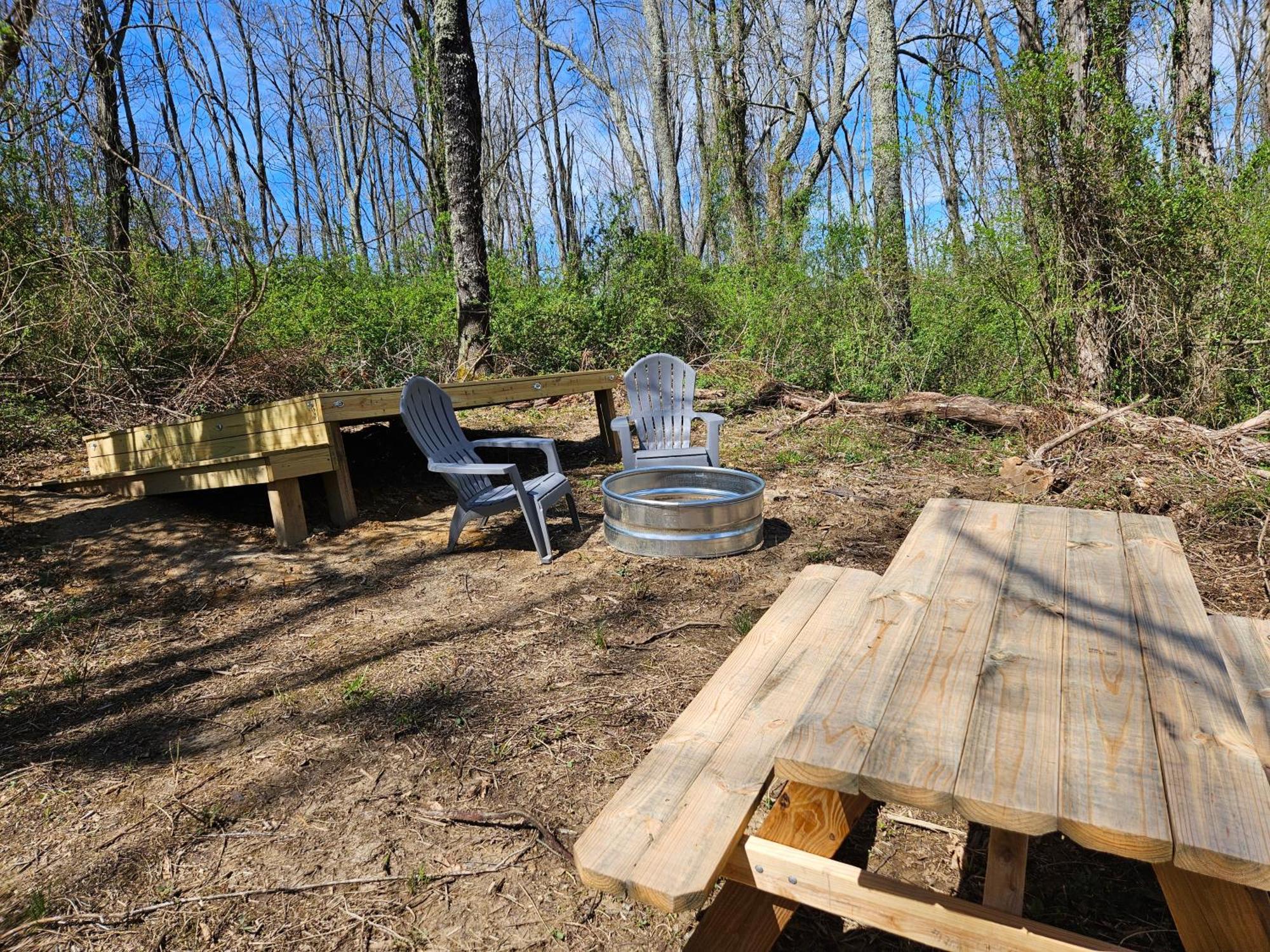 Cardinal Cove Campsite At Hocking Vacations - Tent Not Included Logan Exterior photo